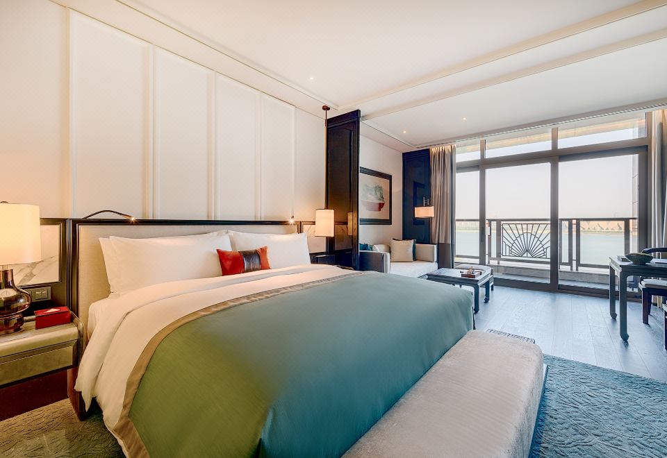 豪华江景大床房+一线大莲花江景