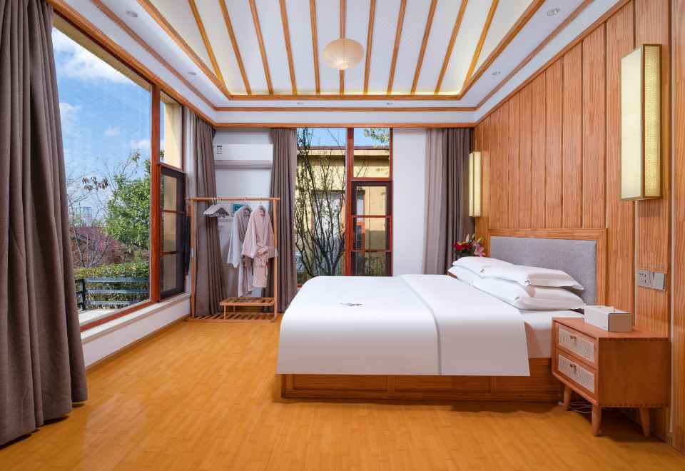 Hot Spring Villa (Double Bed)