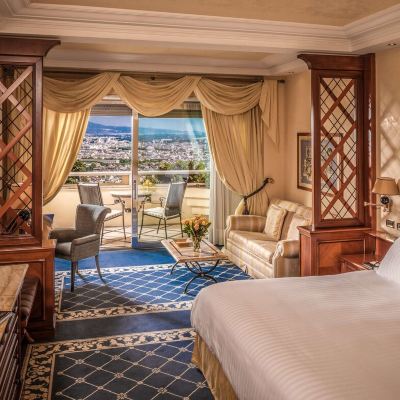 Premium Deluxe King Room with City View