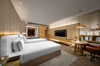 Daqing Royal Maple Hotel (Saltu Dawn Lake Shop )
