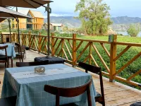 Yilemu Lake Three Hundred Homestays Hotele w: Powiat Fuyun