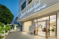 Tongren Mo Landi Concept Hotel (Chuandong University Town Branch) Hotel di 