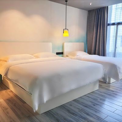 豪華親子房 閲瀾灣濱海度假酒店（較場尾店）優惠