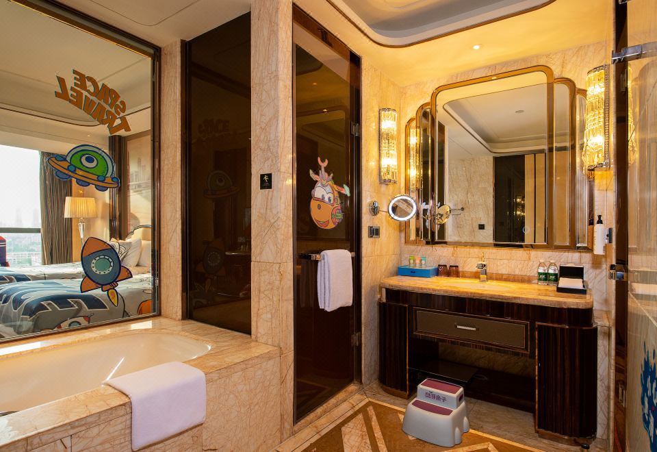 超級飛俠主題雙床房