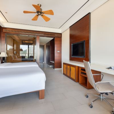 皇冠遊艇海灣雙床房（大陽台+遊艇碼頭景觀） 三亞中心皇冠假日酒店優惠