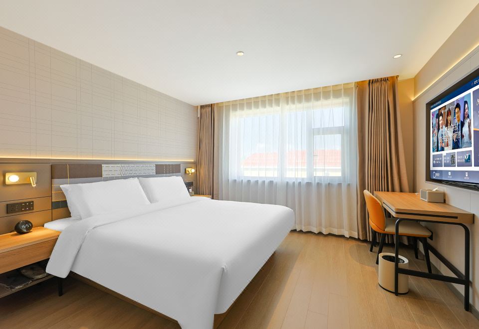 Homeinn Plus Business Double Room A