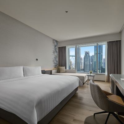 Deluxe King Room With Twin Towers View (Newly Refurbished) Kupon Traders Hotel Kuala Lumpur