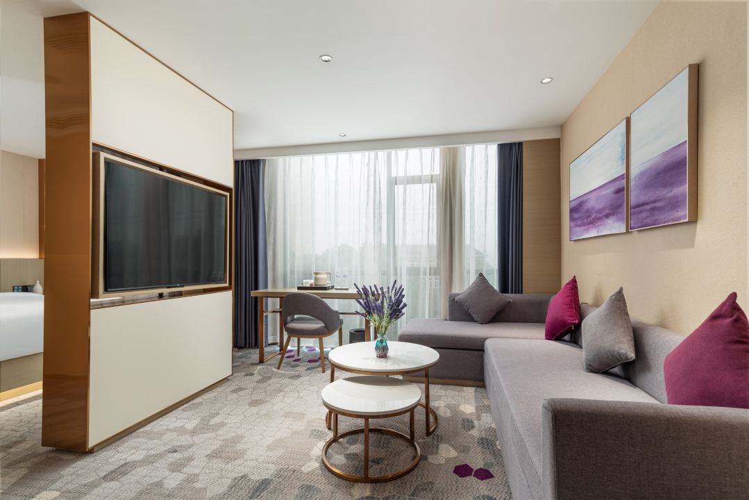 豪华套房（慕思床垫·智能客控·浴缸·宽敞空间）