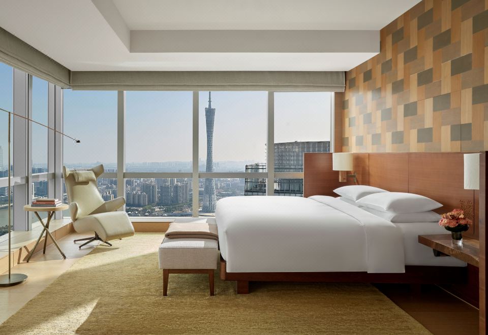 广州塔景观行政套房（特大床）