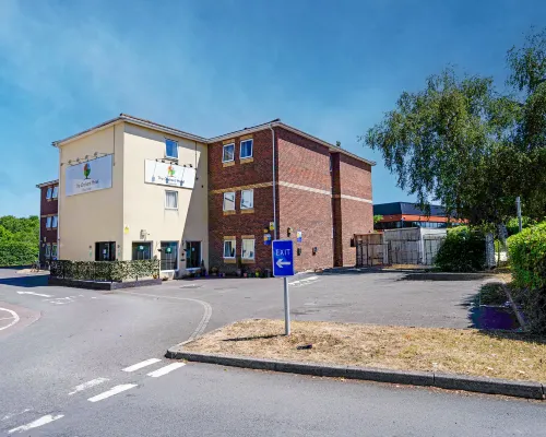 GO2 Gloucester Hotel by OYO Hotel di Gloucester