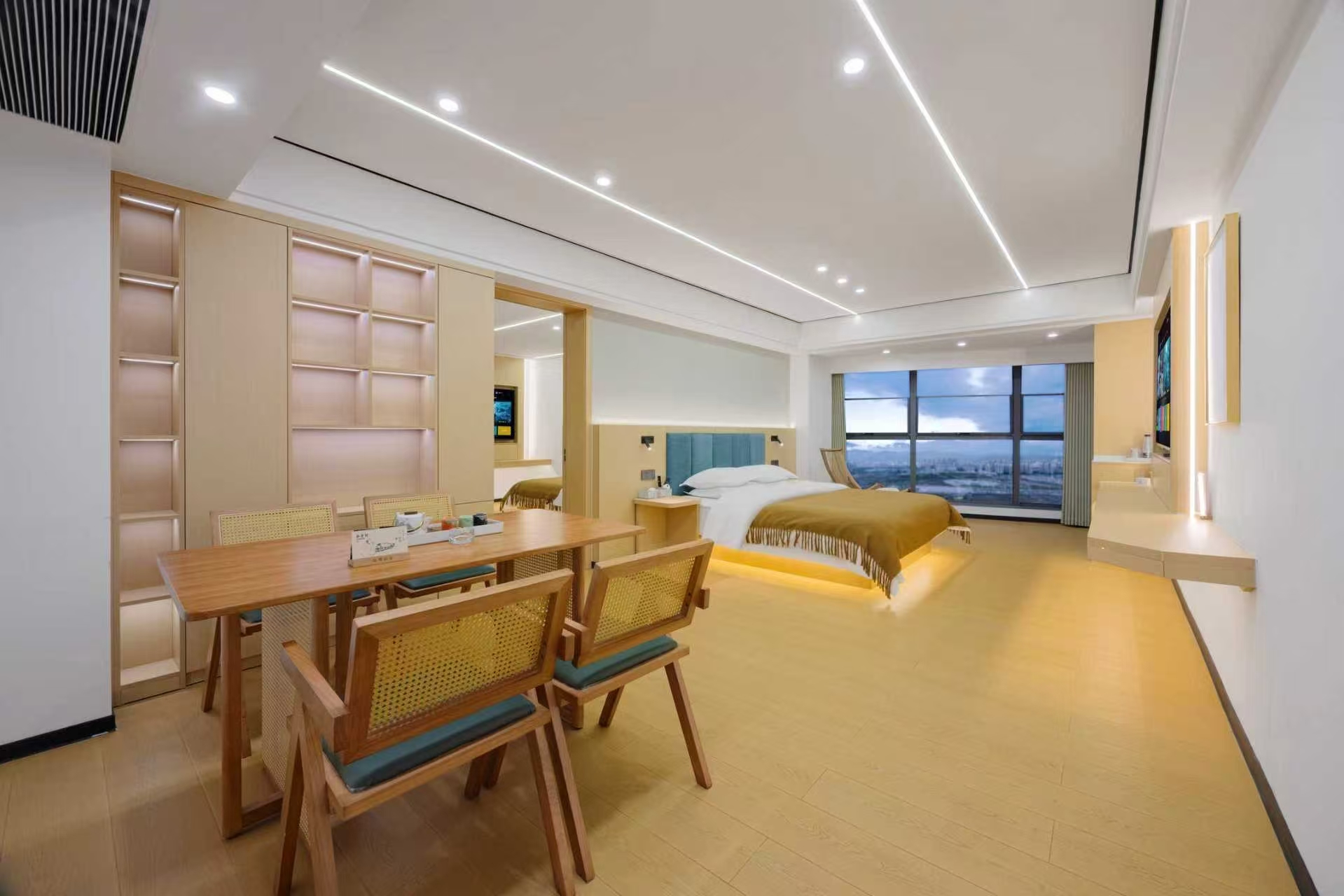 高空观澜套房（静赏万家灯火+定制静眠床品+小冰箱+智能马桶）