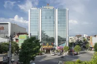 Luxury6 Hotel