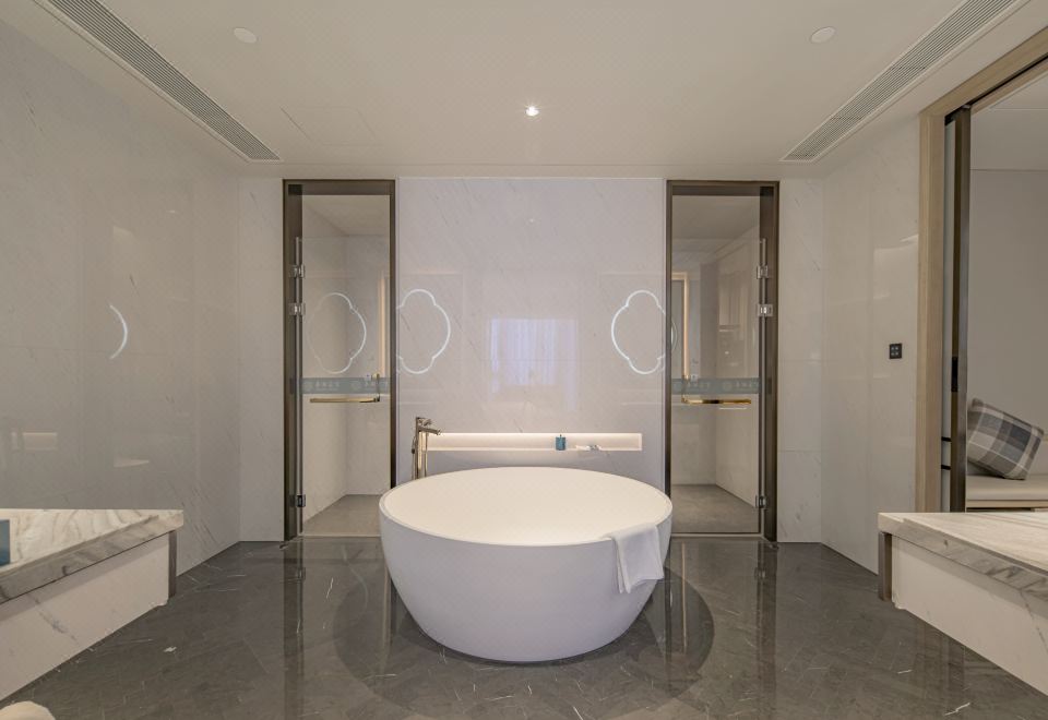 Nanhu HotelPanoramic Executive Suite