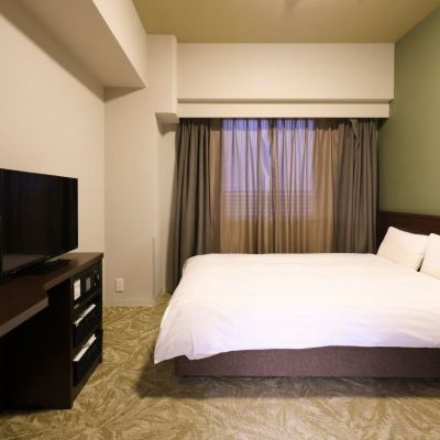 エアウィーヴダブル（禁煙・清掃サービスなし） 天然温泉 水都の湯 ドーミーインPREMIUM大阪北浜 クーポン