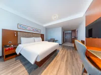 Heyi Hotel (Xining Daxin Street Night Market Central Square Branch) Hotels in Xining