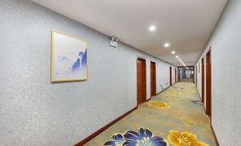 Golden Hyatt Hotel (Lingyuan Road Wanda Plaza)