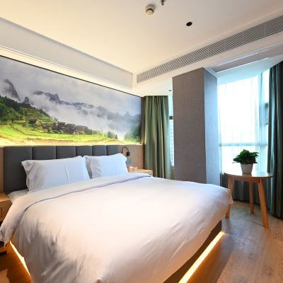 舒適景觀大床房（全屋智能聲控+手機投屏） 深圳福田皇崗口岸秋果飯店優惠