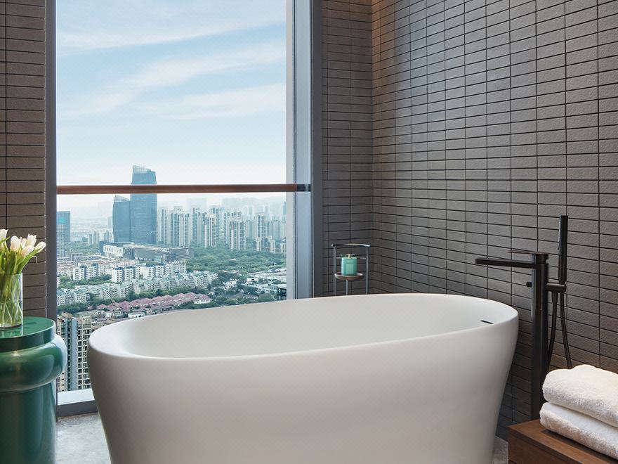 Hotel Indigo Suzhou Grand Canal, an IHG Hotel1 King 1 BDRM and Living Room