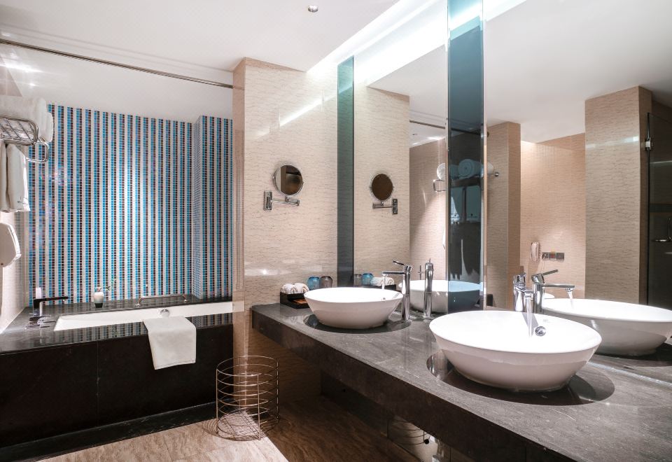 商务大床房（负氧离子+空气净化设备）