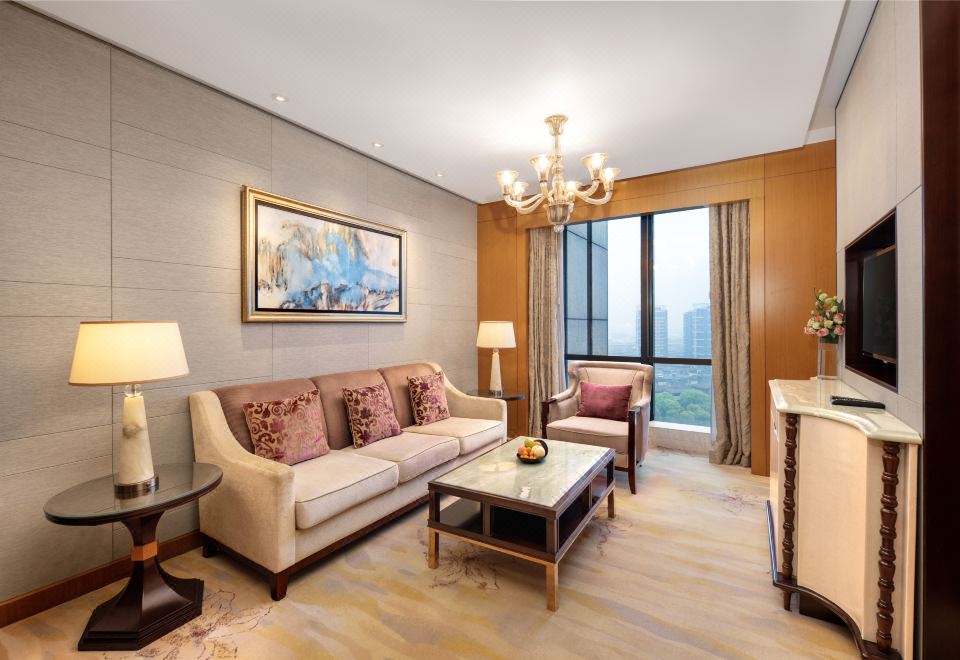 InterContinental ChangzhouExecutive Suite - 1-Bedroom, Lake-View (Double bed)