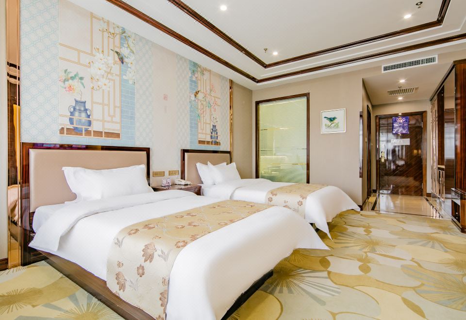 Selected Room (2 beds)