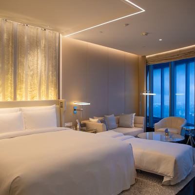 祥雲家庭房 J酒店上海中心優惠