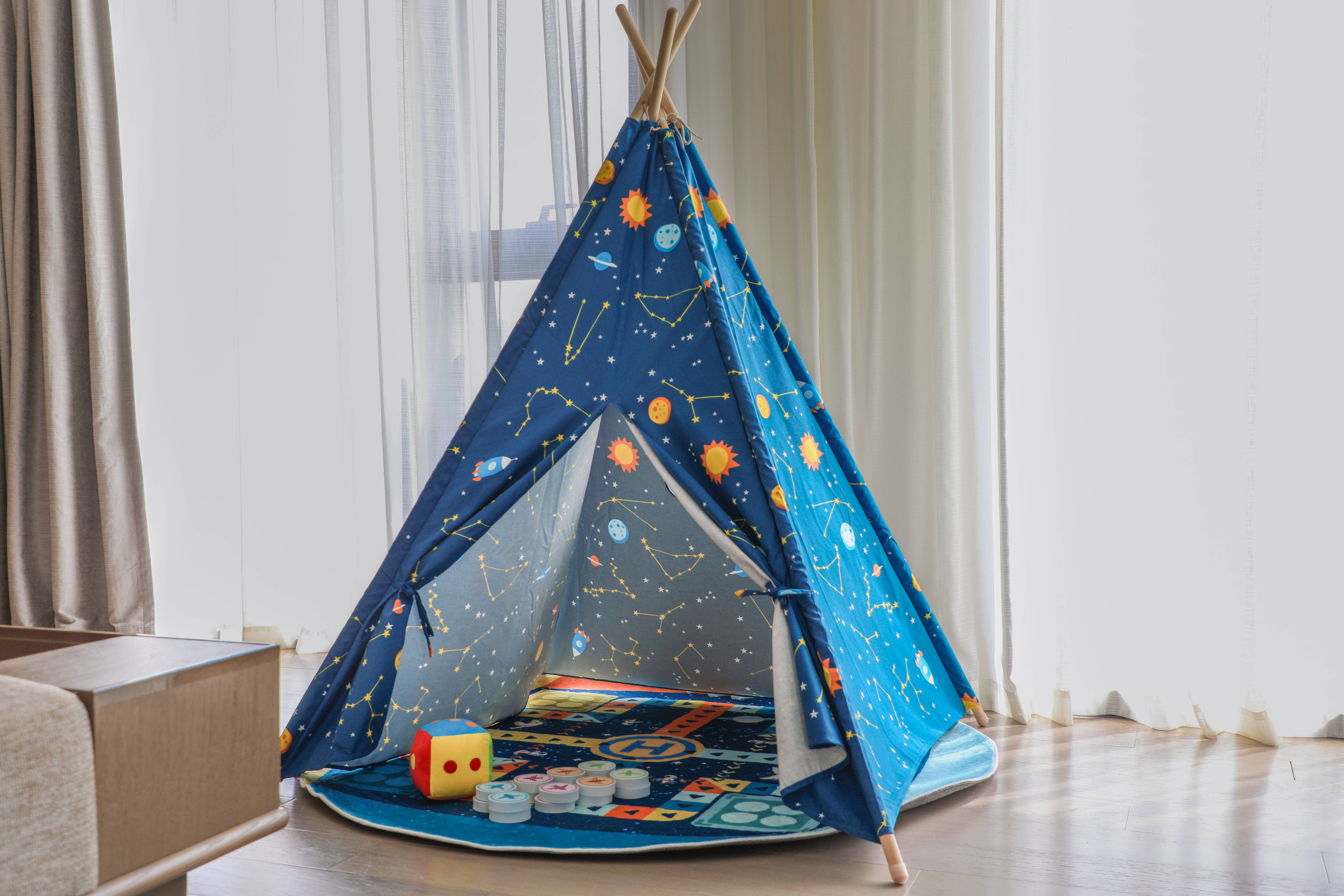 航天飞船亲子主题套房