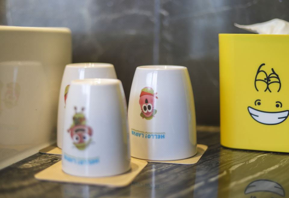 爆笑虫子亲子房