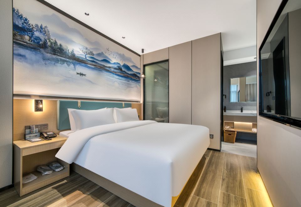 Superior Smart Suite (Double Bed) (Cards)