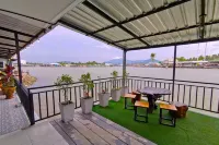 Chaiyai River Front Hotel