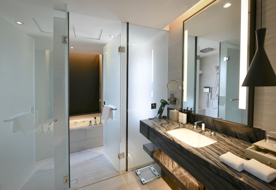 河景家庭双床房