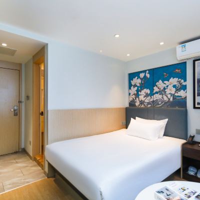 雅緻大床房 雅斯特飯店（深圳南山大新地鐵站店）優惠