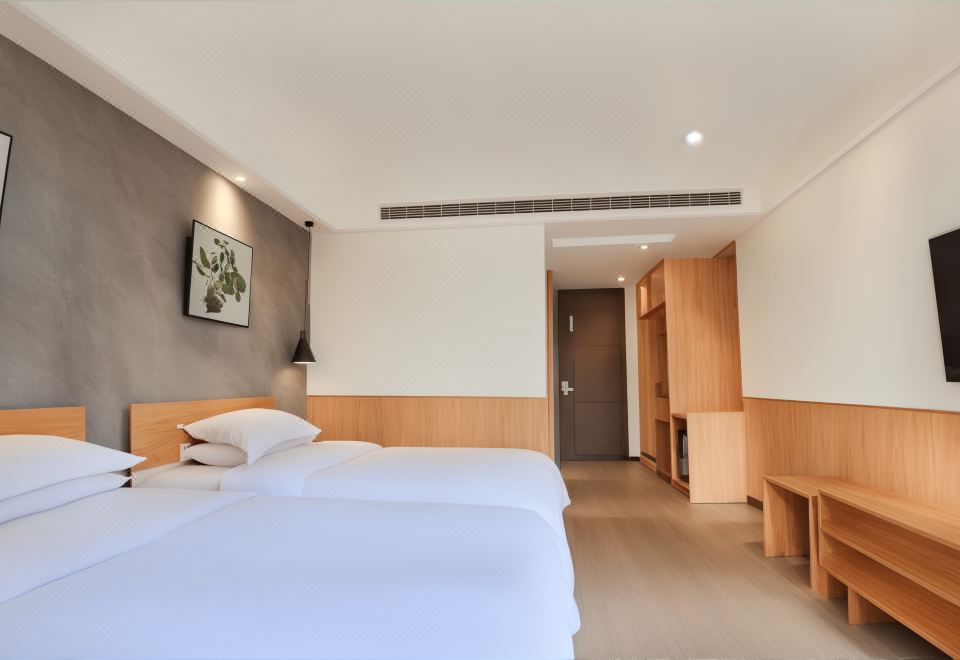 Courtyard-View Twin Room (Latex Mattress + Courtyard Scenery)