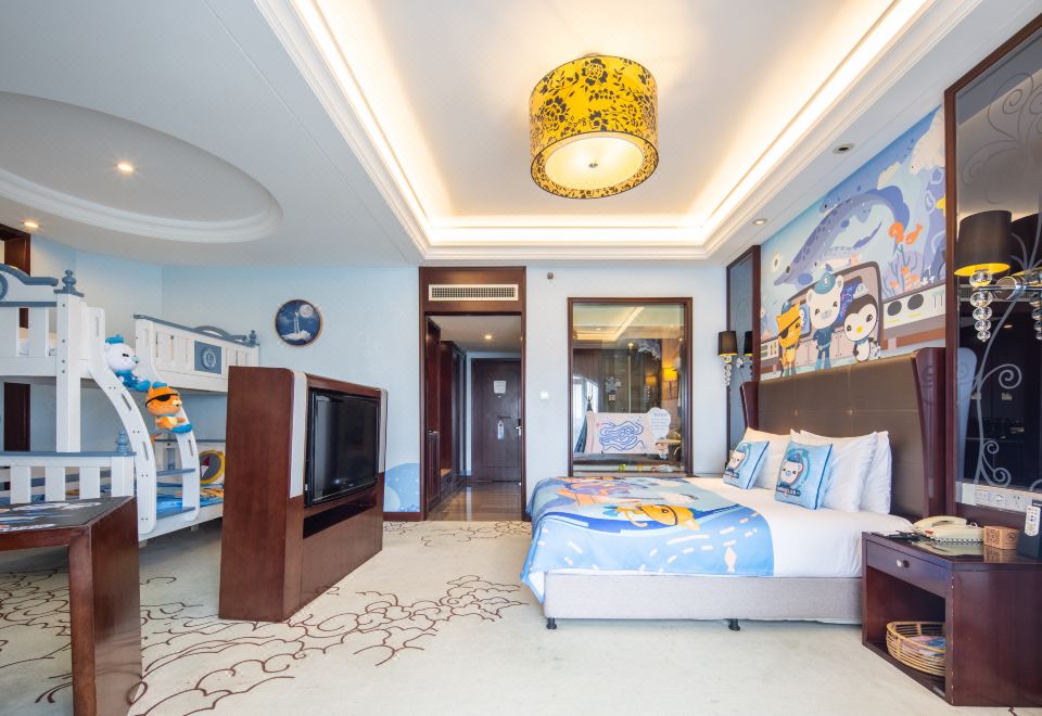 S&N Grand Hotel ChaohuParent-child Themed Room（Underwater World）