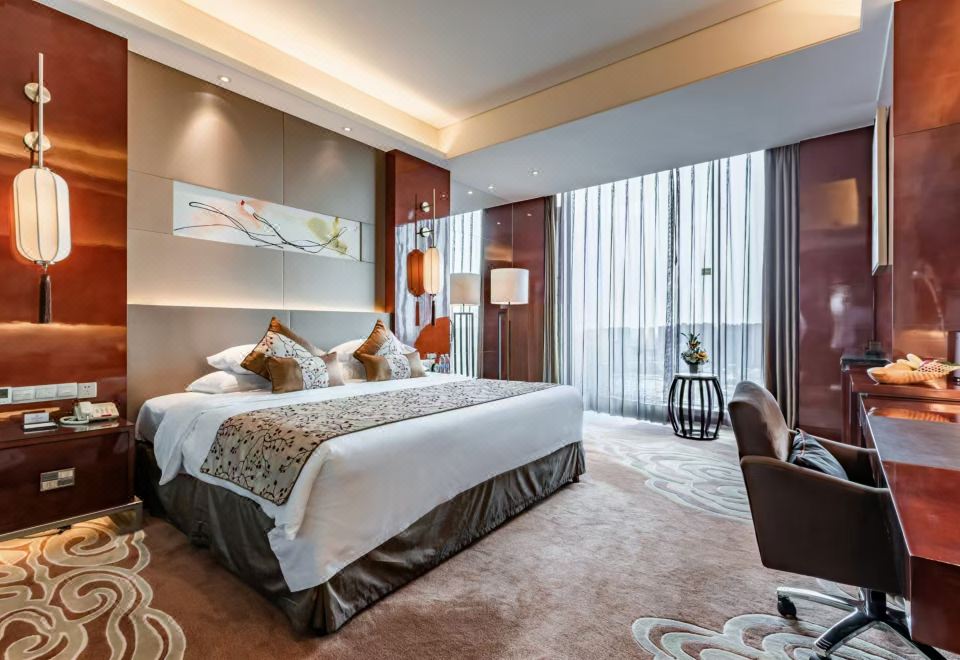 高空行政大床間（超大落地觀景窗+無限夜景）