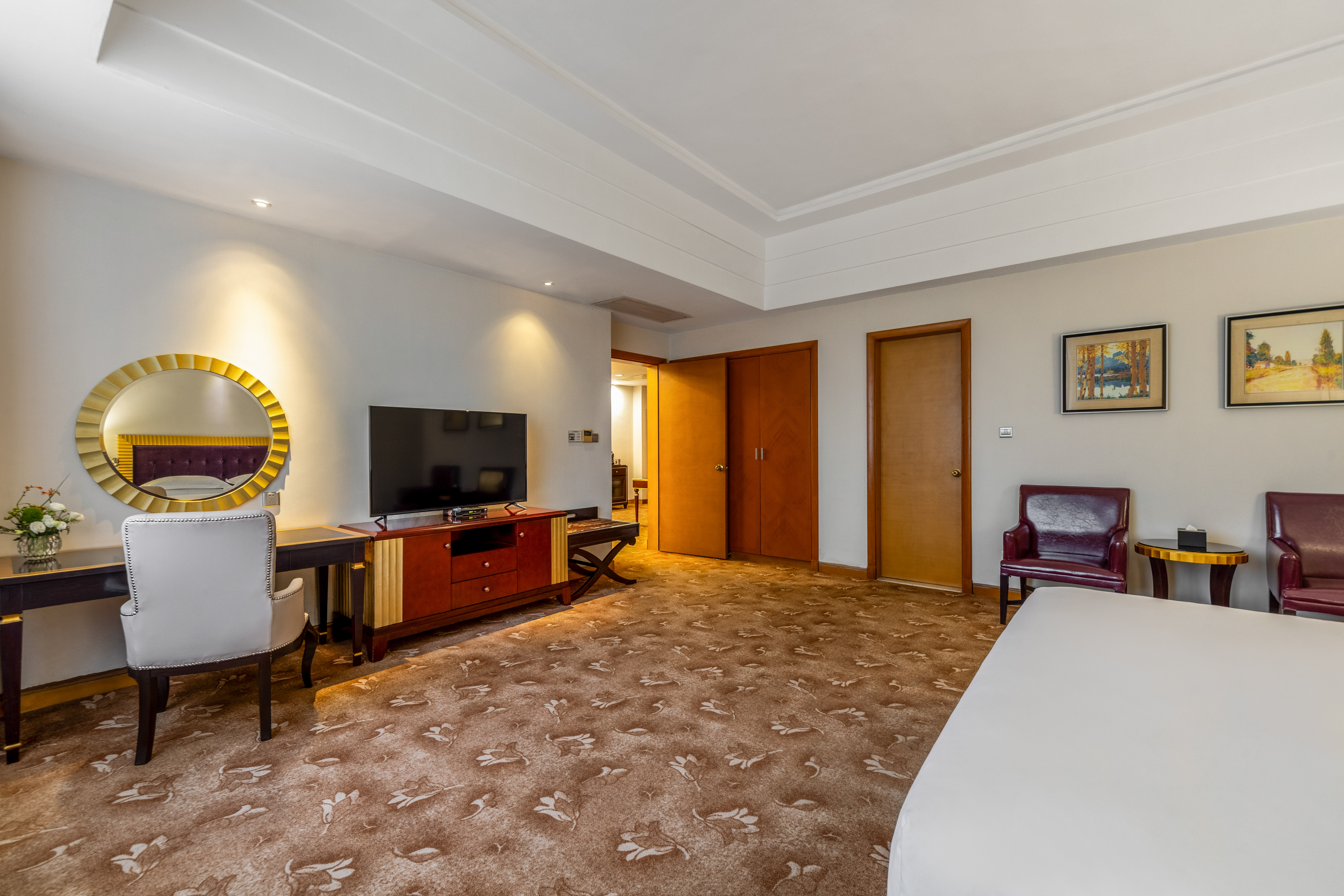 高級套房（景觀+高檔床墊+浴缸+智能馬桶）