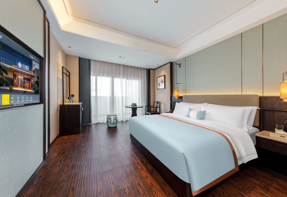 雅悦禮居大床房（智能客控+浴袍+手機投屏+陽台）