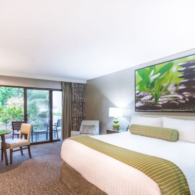 Deluxe Creek King The Creekside Inn Promo Code