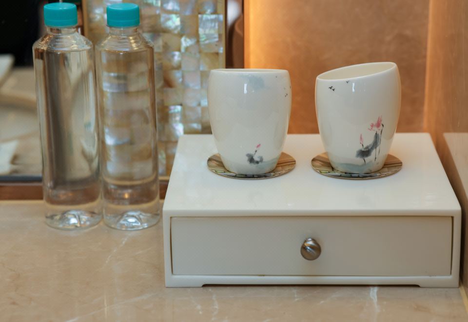 豪華湖景大床房