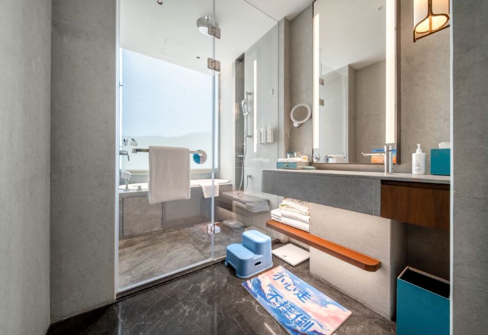 鯨游奇境海島親子主題房