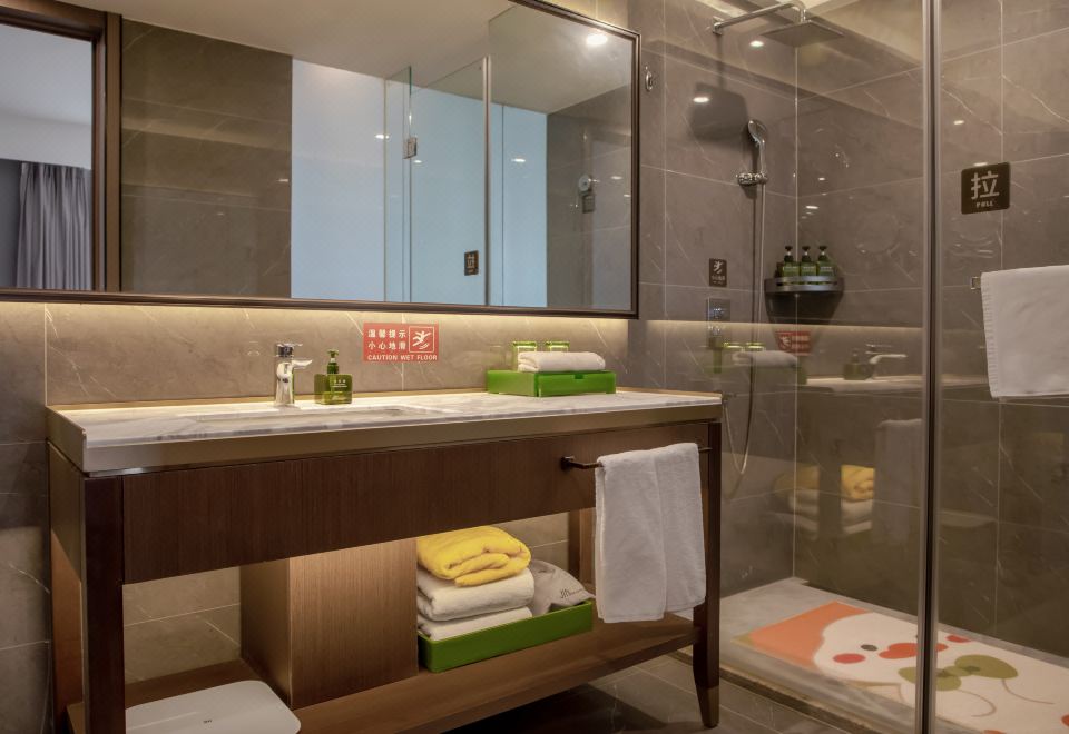 金悦家庭房-独立衞浴（大床+标准床+深睡枕）