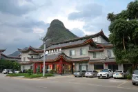 HUANG YAO MANSTON