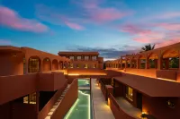 Abia Molok Secret Retreat Homestay (Wanning Shimei Bay Circum Island Tourism Highway Branch)