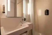 B&B Hôtel Evreux Hotel di 