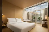 nesthouse