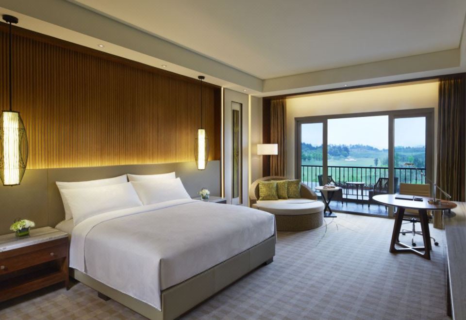 JW Marriott Hotel Zhejiang AnjiSuperior Mountain View Balcony King Room