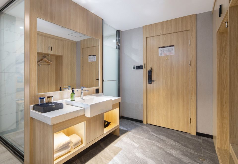 雅致大床房（暖气开放+手机投屏）