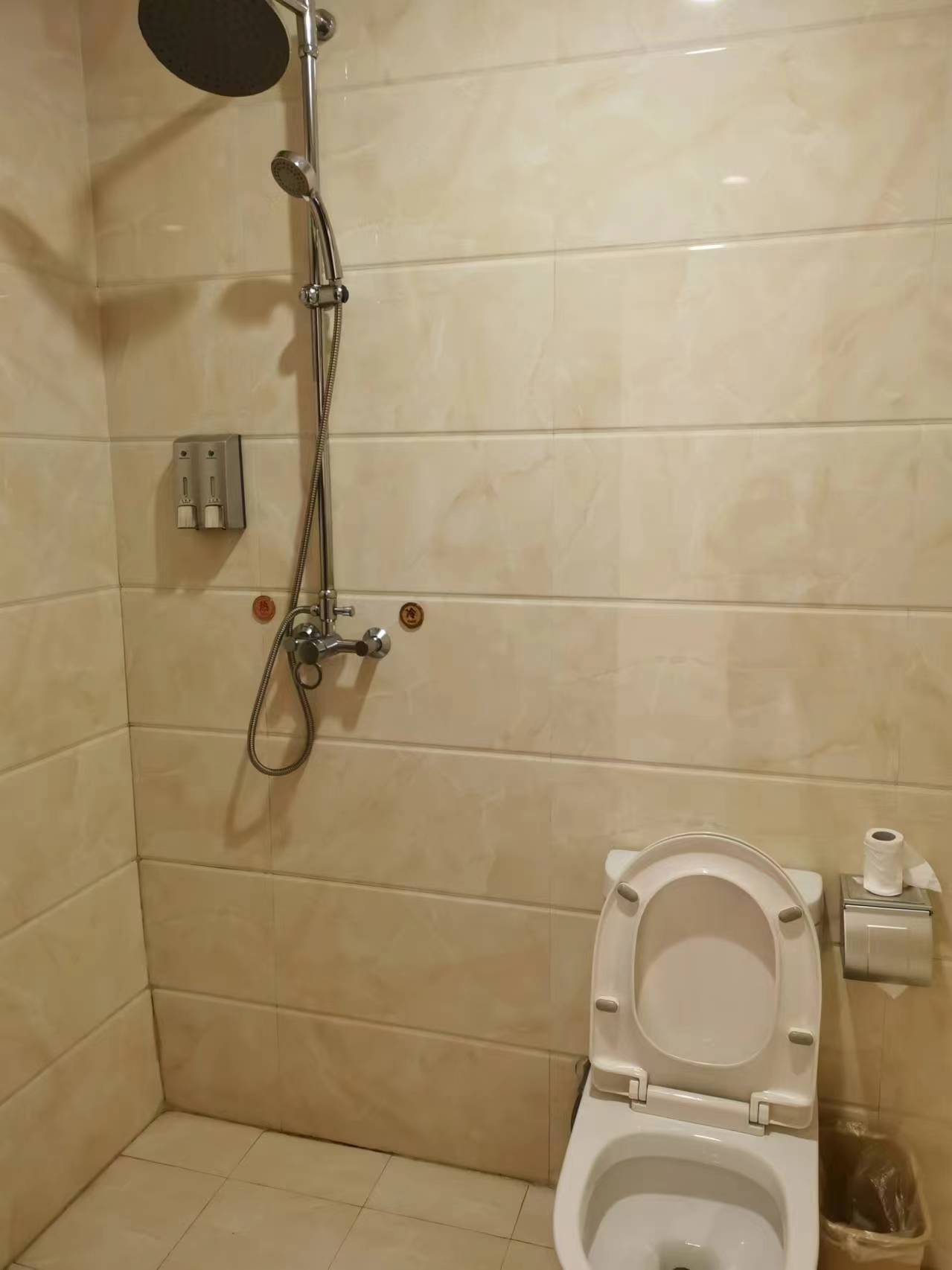 高级套房（一室一厅）