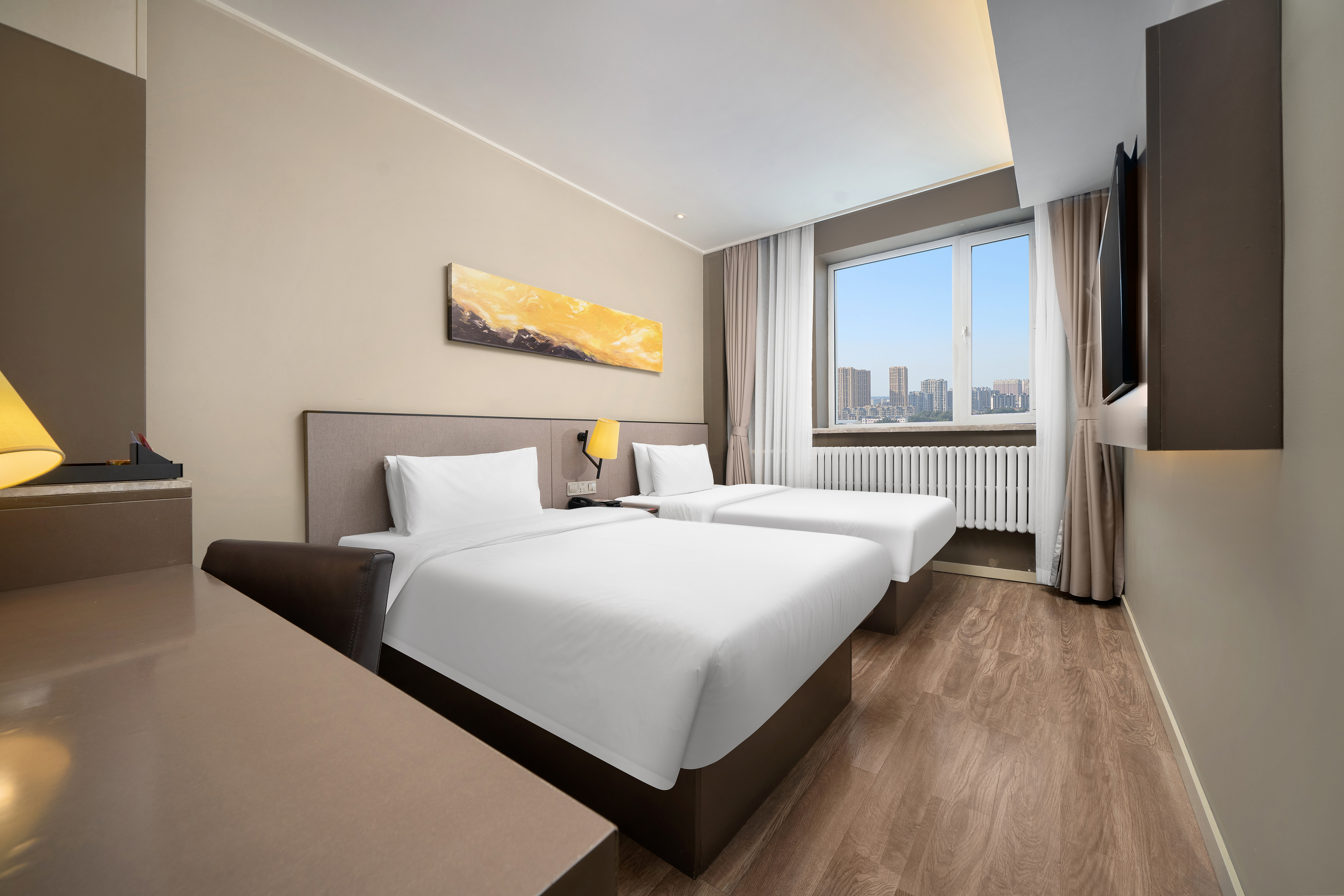 雙床房（辦公桌椅+獨立衞浴）