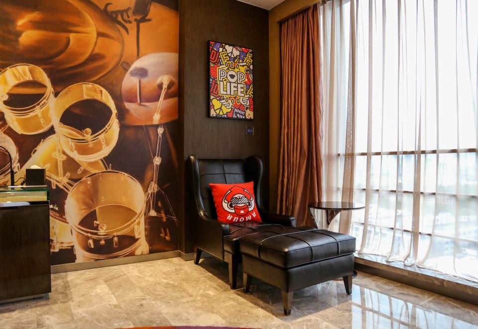 泰迪珍藏星品家庭亲子套房（大床+子母床）